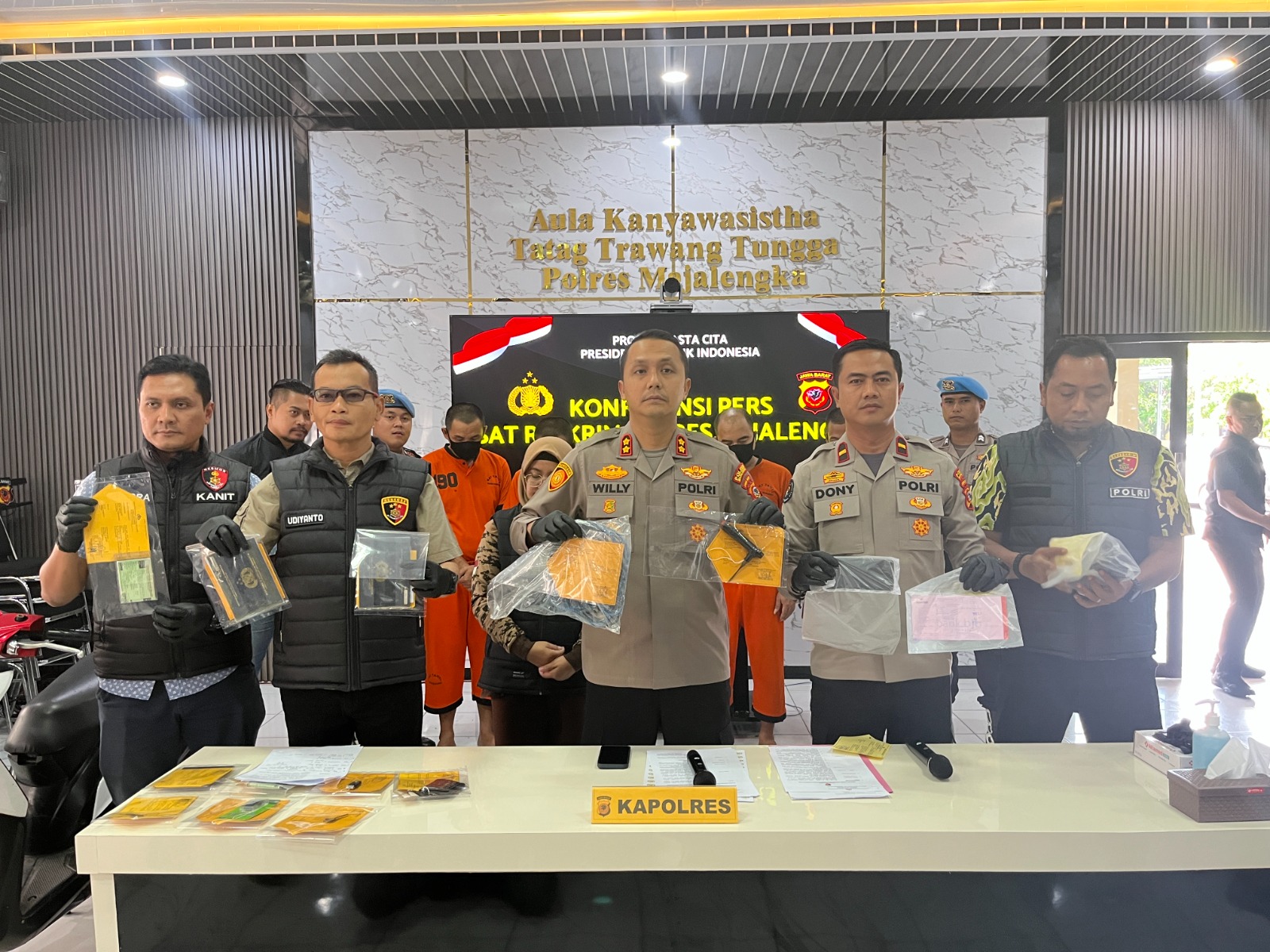 b3800bb2-bda1-41b3-af1e-ef832ba812b0