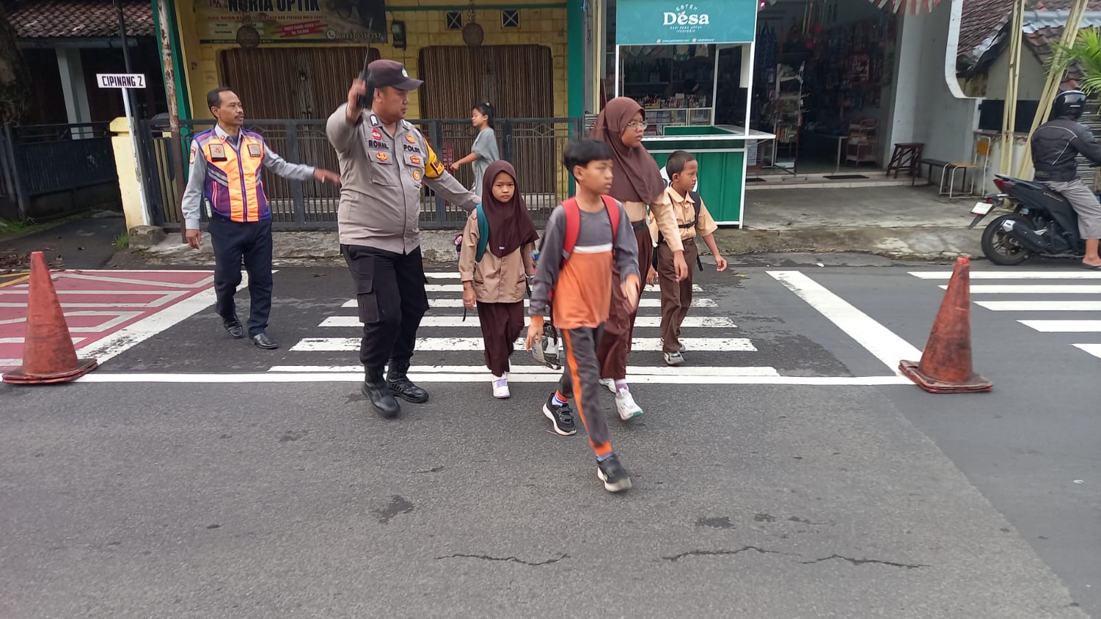 WhatsApp Image 2025-11-14 at 07.28.39