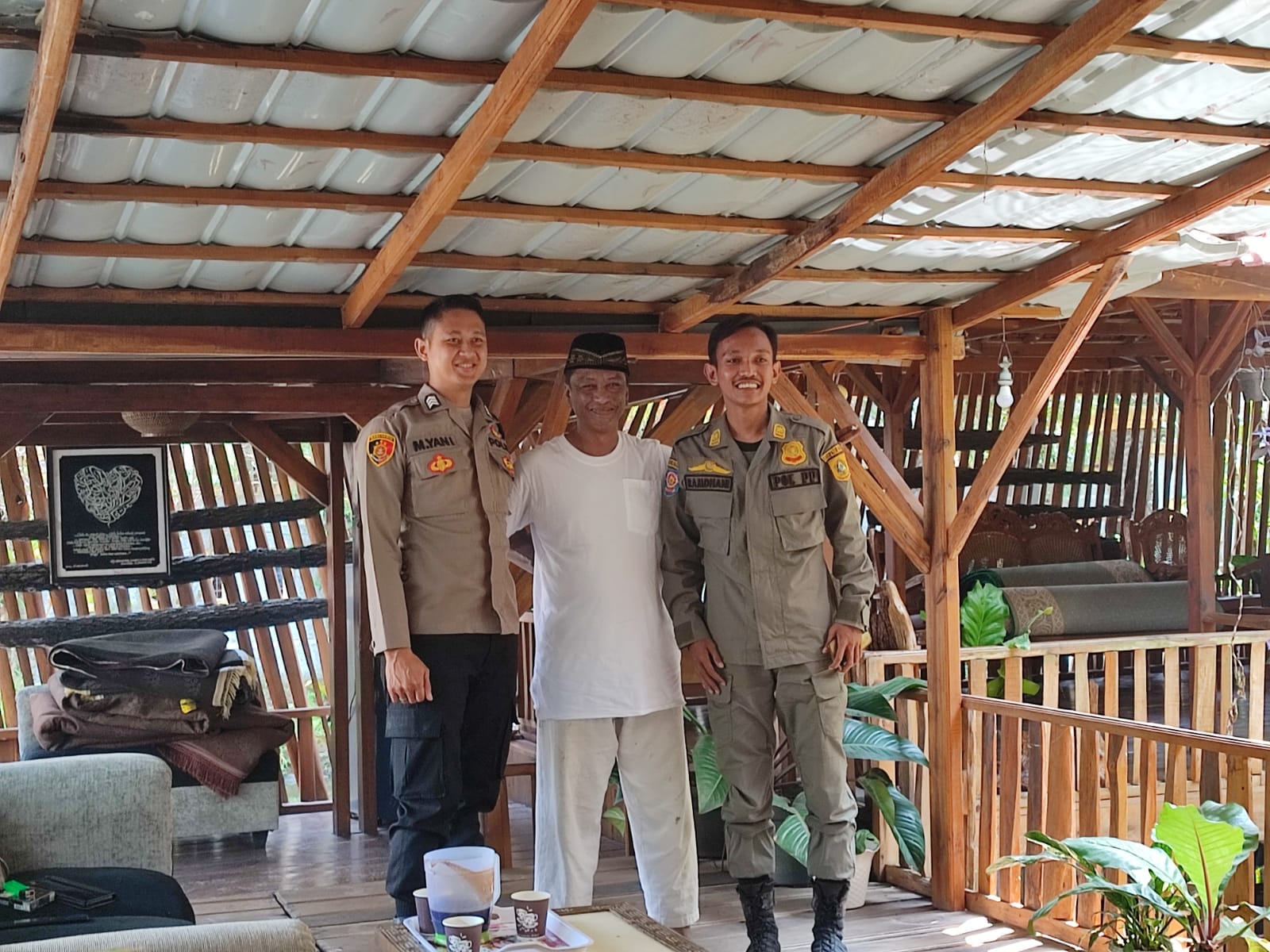 b23b3c73-1afc-4b64-beb5-52ee91f9d167